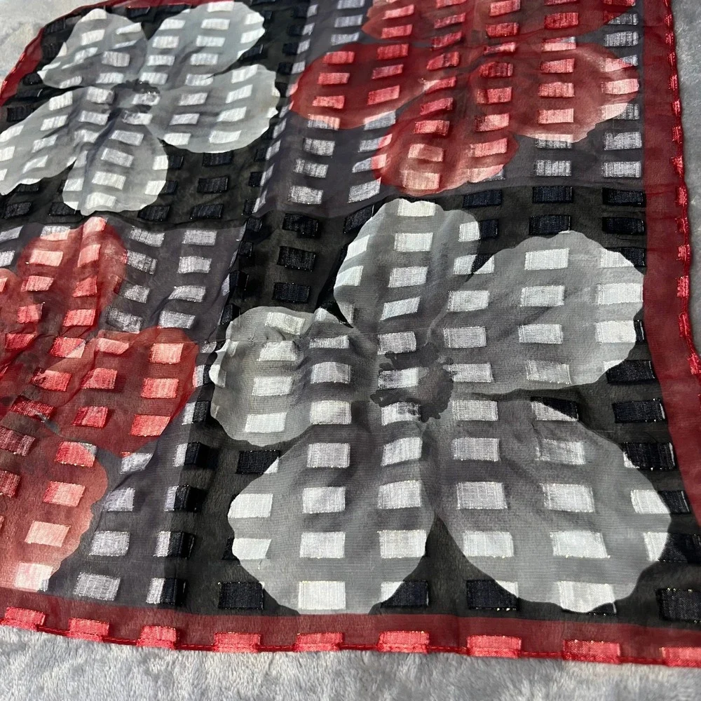 N/A sheer square